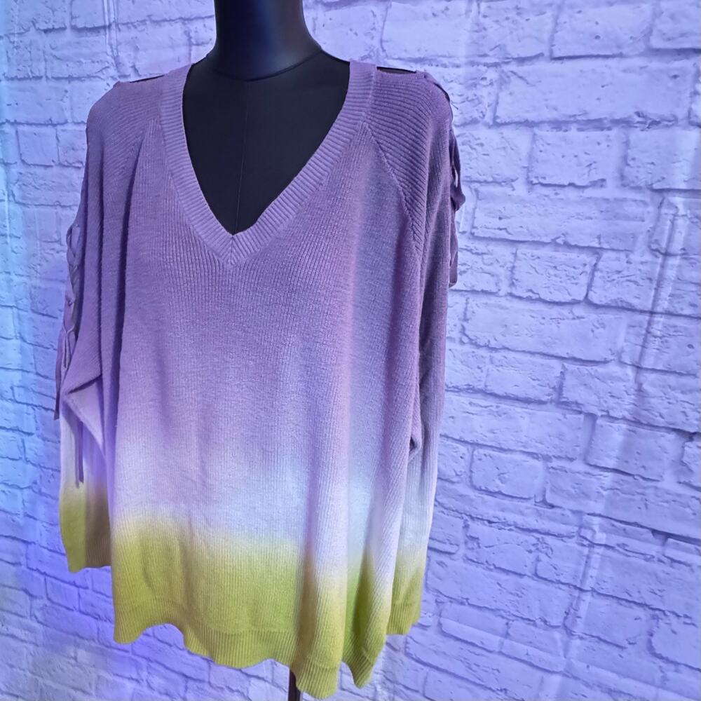 TORRID Slate Grey and Green Ombre rib lattice sleeve Sweater size 3